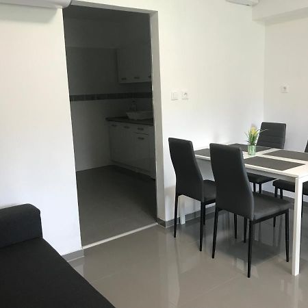 Tisza Gyongye Apartmanhaz Apartment Szeged Exterior photo