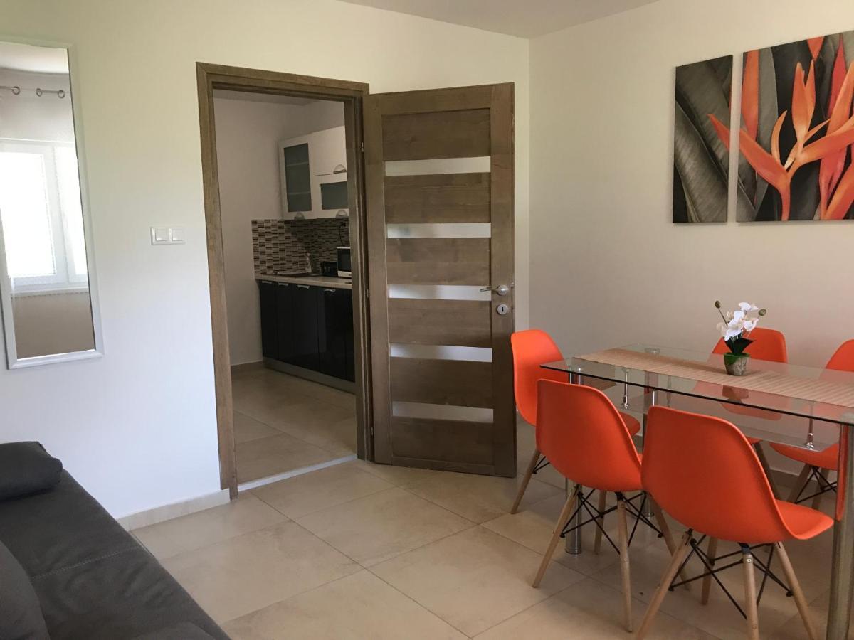Tisza Gyongye Apartmanhaz Apartment Szeged Exterior photo